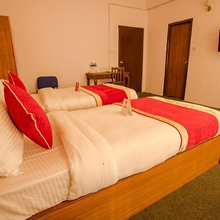 Oyo 135 Lost Garden Apartment And Guest House Catmandu Exterior foto