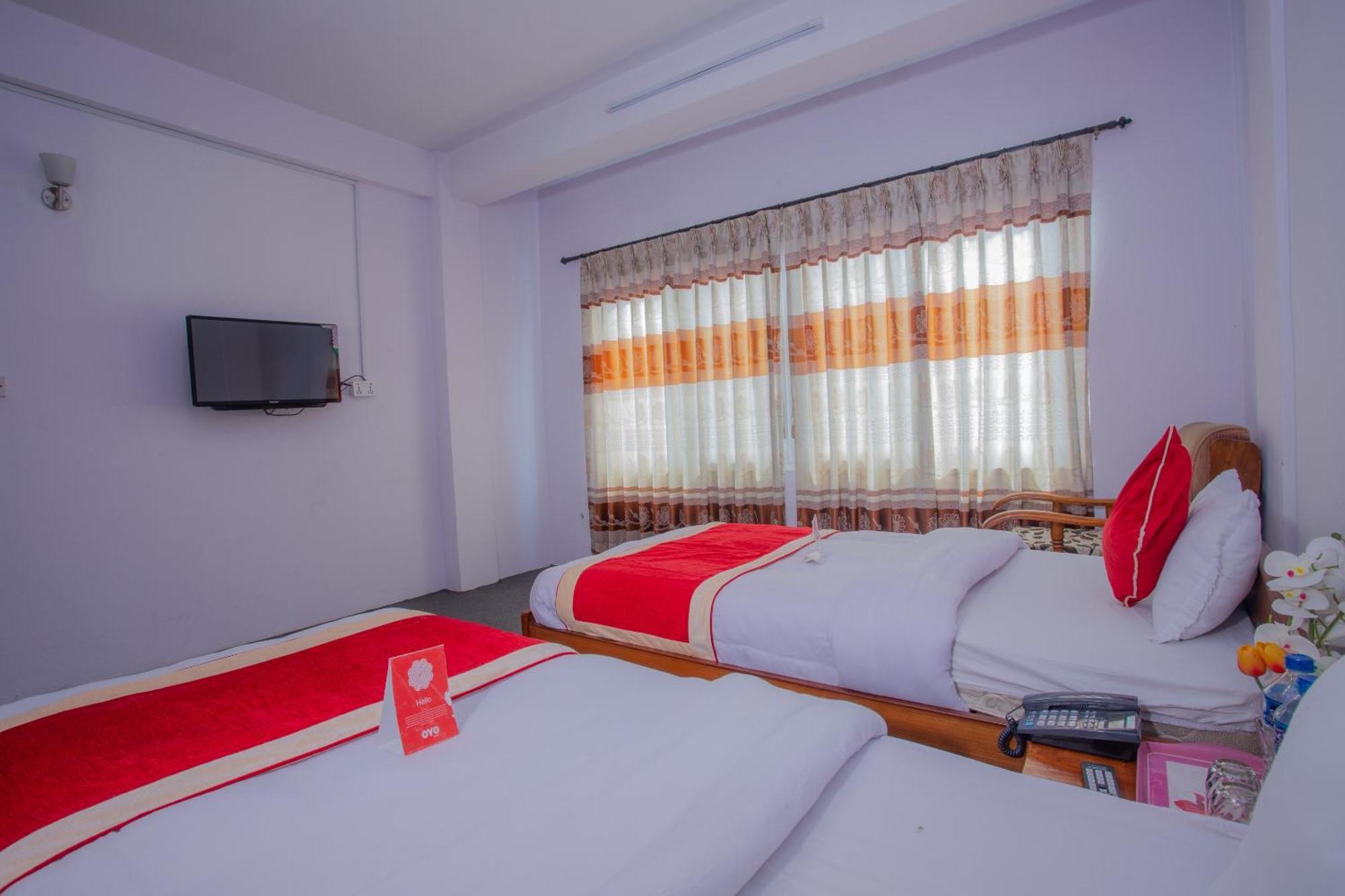 Oyo 135 Lost Garden Apartment And Guest House Catmandu Exterior foto