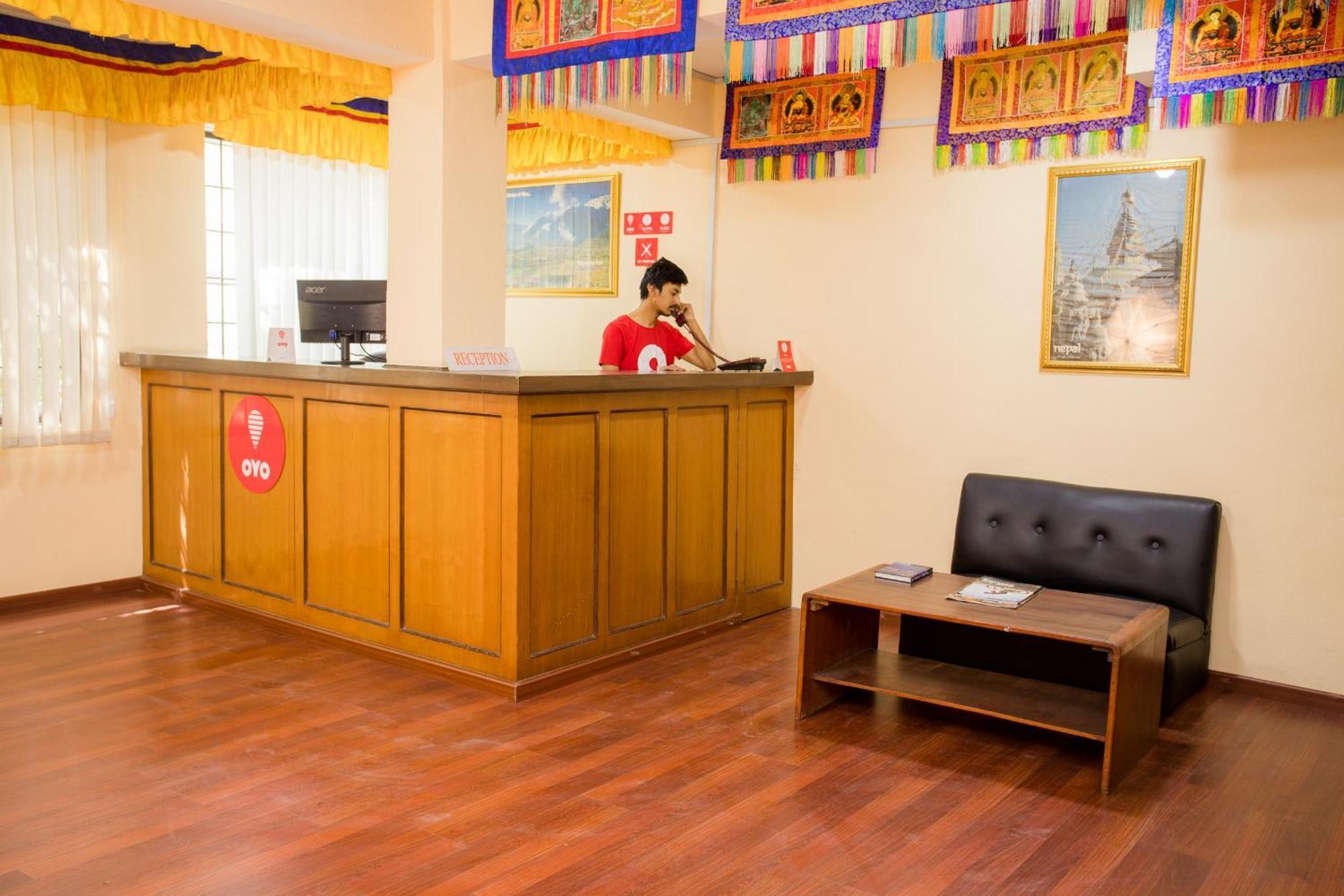 Oyo 135 Lost Garden Apartment And Guest House Catmandu Exterior foto