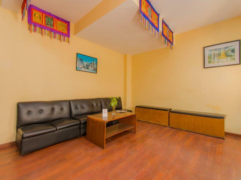Oyo 135 Lost Garden Apartment And Guest House Catmandu Exterior foto